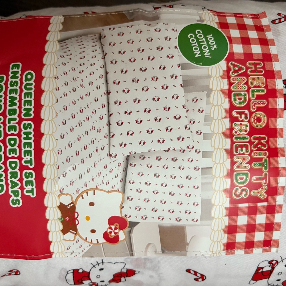 Hello Kitty Red and White Sheet Set